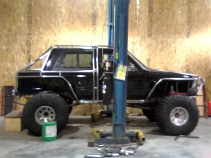 1985 Toyota 4runner with the usual goodies. 1985 Toyota 4runner with the usual goodies.