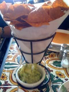 Taco Rosa Chips and Guacamole