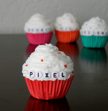 Msapple custom-made Pixel Berry Pie Designs babycakes.