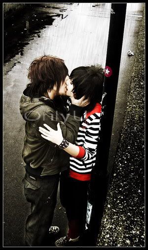 emo11a.jpg