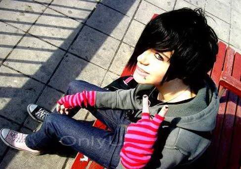 emo12a.jpg