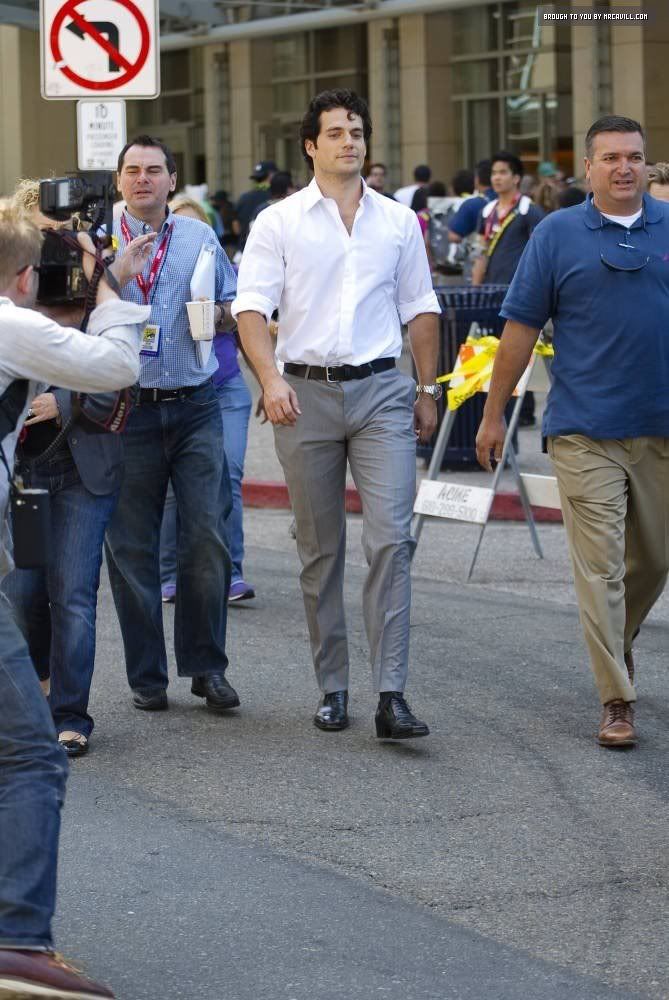 Cavill1.jpg