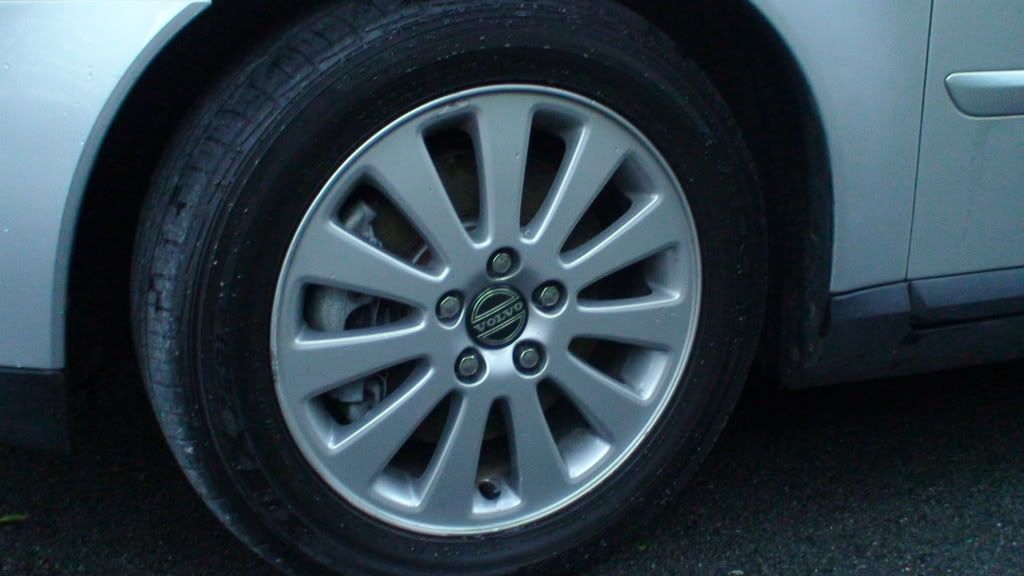 And Sorry I cant take the rims of until I get my new ones on!