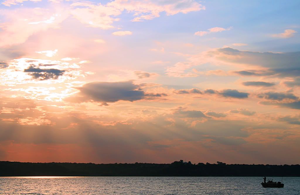 IMAGE: http://i266.photobucket.com/albums/ii262/bigbitt8706/IMG_0824edited1-22.jpg