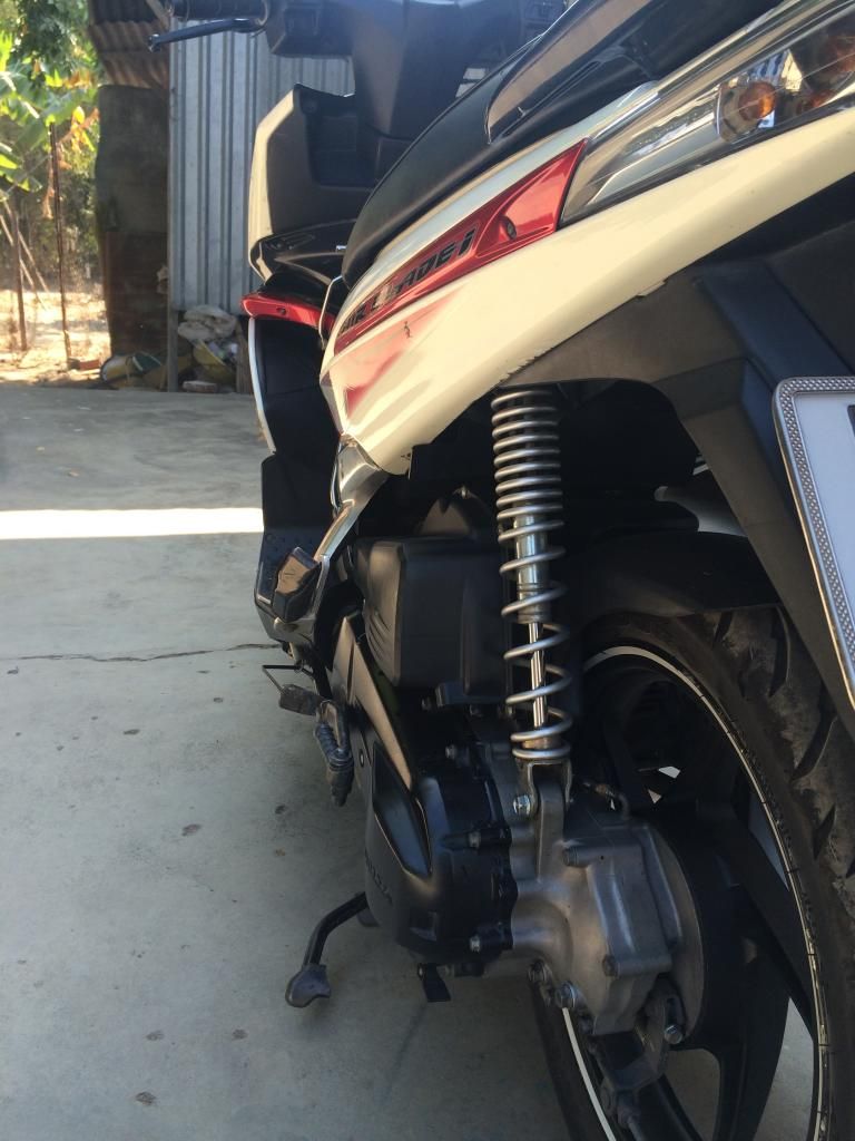 [Q6] Cần bán air blade FI vn cuối 2009 lên Thái đen trắng đỏ bstp - 2