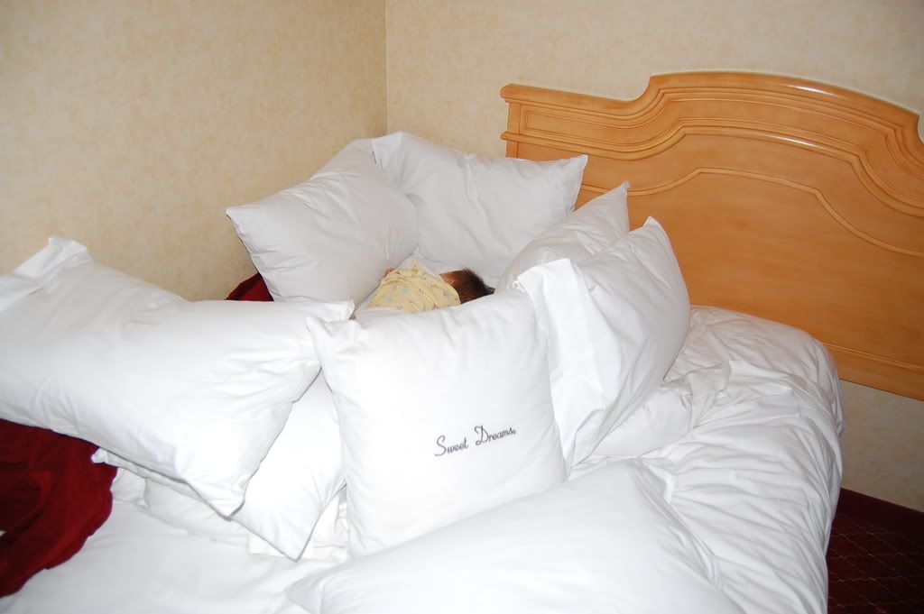 Sleeping with 8 pillows