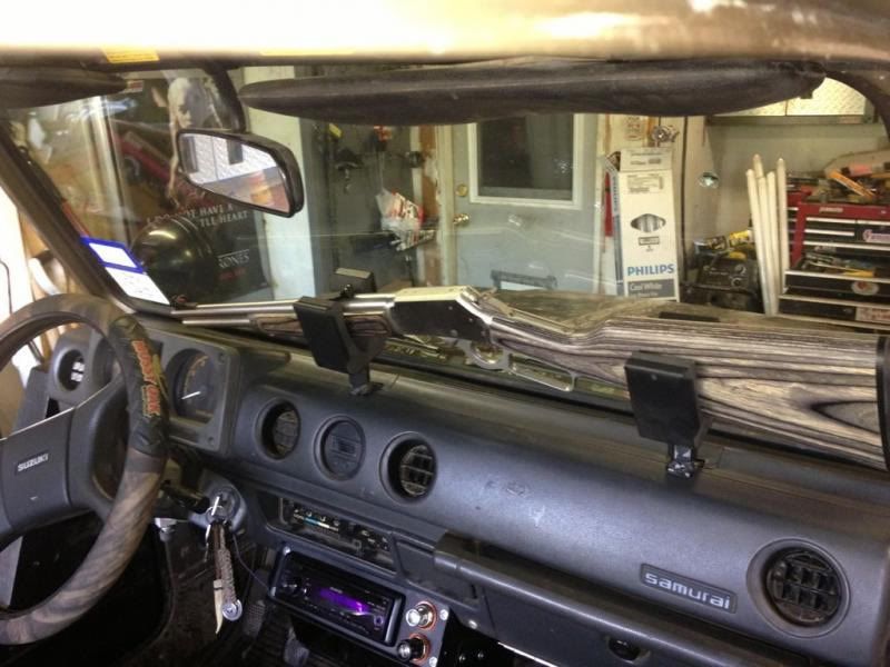 Dash gun mount