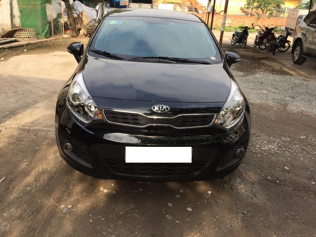 KiA RiO 2014 mới chạy 2000km - 2