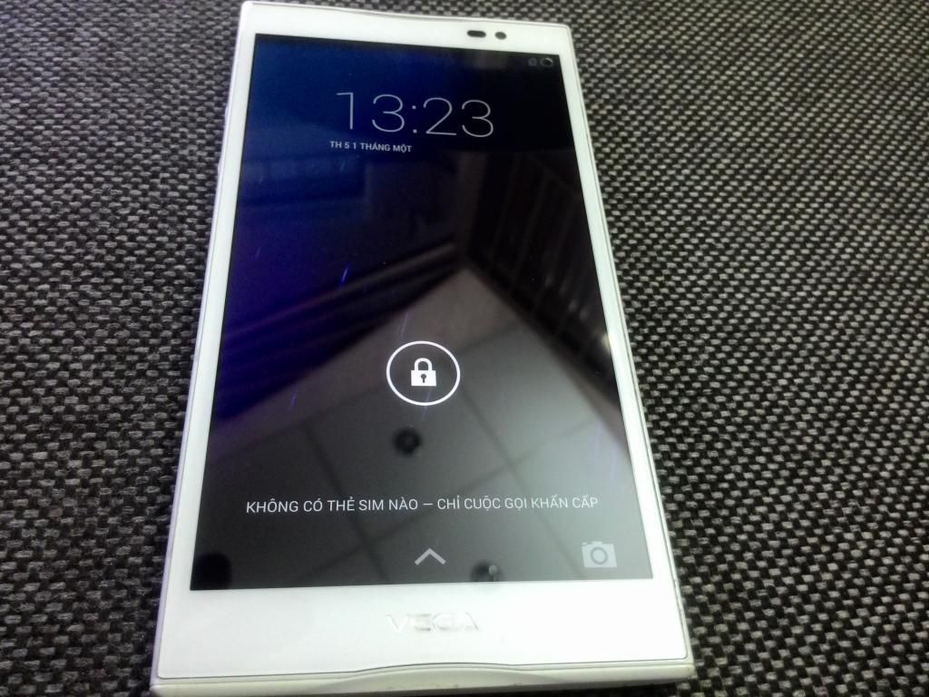 Sky Vega A860 trắng tinh