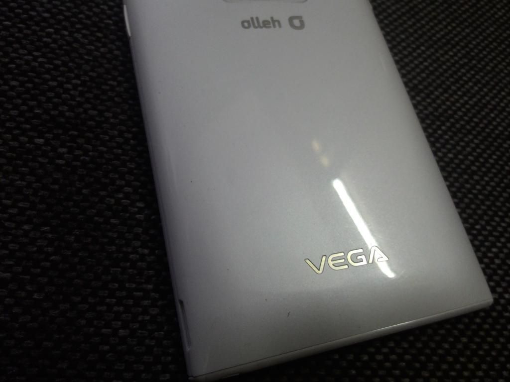 Sky Vega A860 trắng tinh - 1