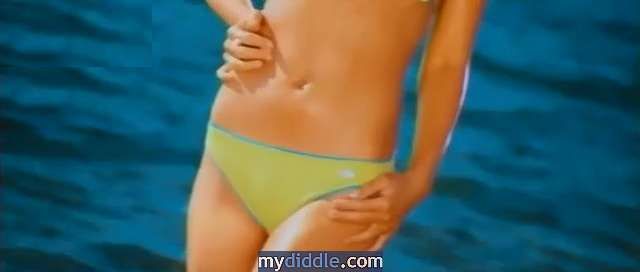 Kareena Kapoor In Yellow two Piece Bikini From The Movie ‘Tashan’