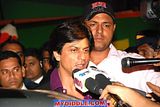 SRK At The Premiere Telecast Of Paanchvi Paas Se Tez Hai