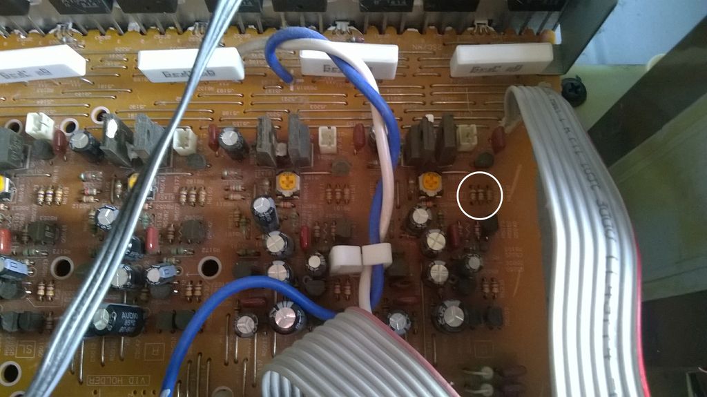 flameproof%20resistor%20highlighted.jpg